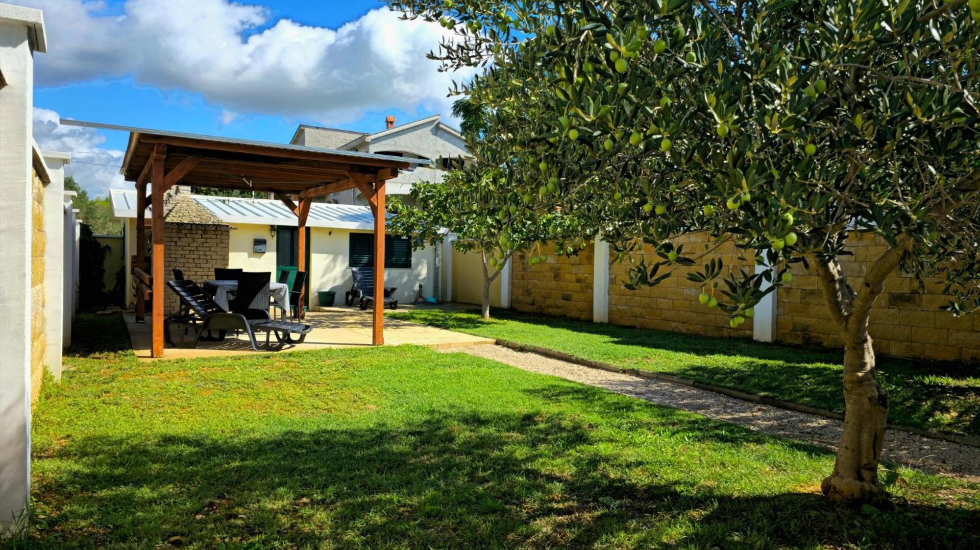 Holiday Home - Beach House 'Amarella' Turanj Extérieur photo